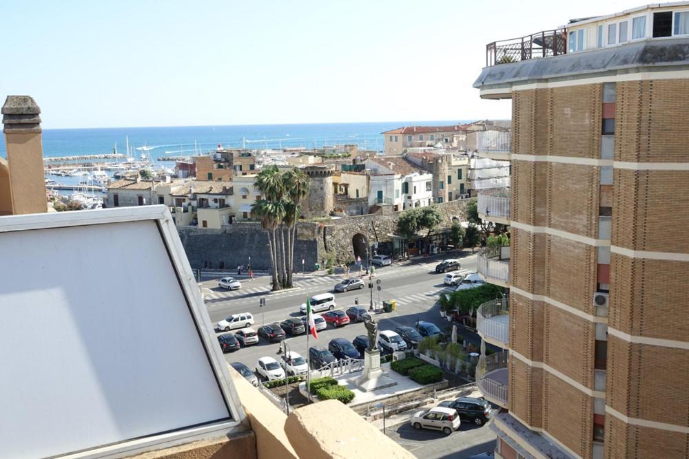 Apartmán Terrazza Con Vista Nettuno Exteriér fotografie